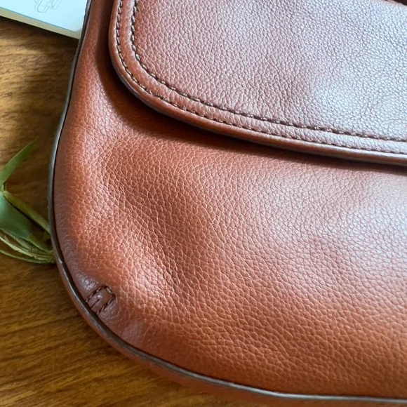 Fossil NWT Women’s Medium Brown Leather Convertible Fannie Mini Crossbody bag